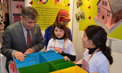 Ortaokul Öğrencilerden 4006 TÜBİTAK Bilim Fuarı