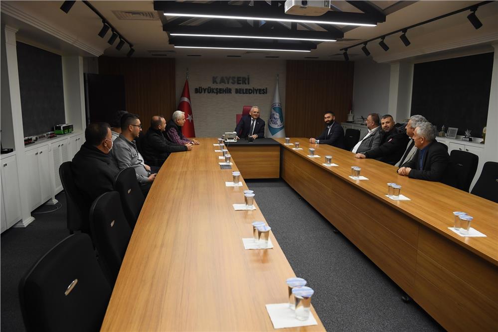 Başkan Büyükkılıç a Esnaflardan “Teşekkür” Ziyaretleri