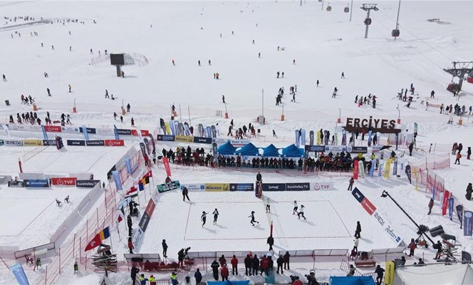 Kar Voleybolu Avrupa Turu