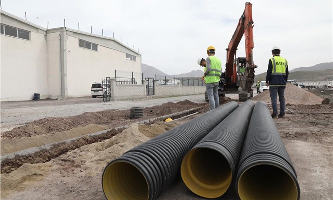 Karpuzsekisi Çalışma Alanında Kanalizasyon Altyapısı Tamamlanıyor