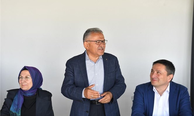 UZMAN HEKİMLER KORAMAZ VADİSİNDE