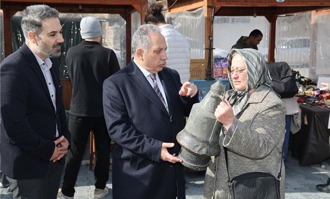 BABASININ YAPTIĞI GÜĞÜMÜ ANTİKA PAZARINDA GÖRDÜ, BAŞKAN YALÇIN HEDİYE ETTİ