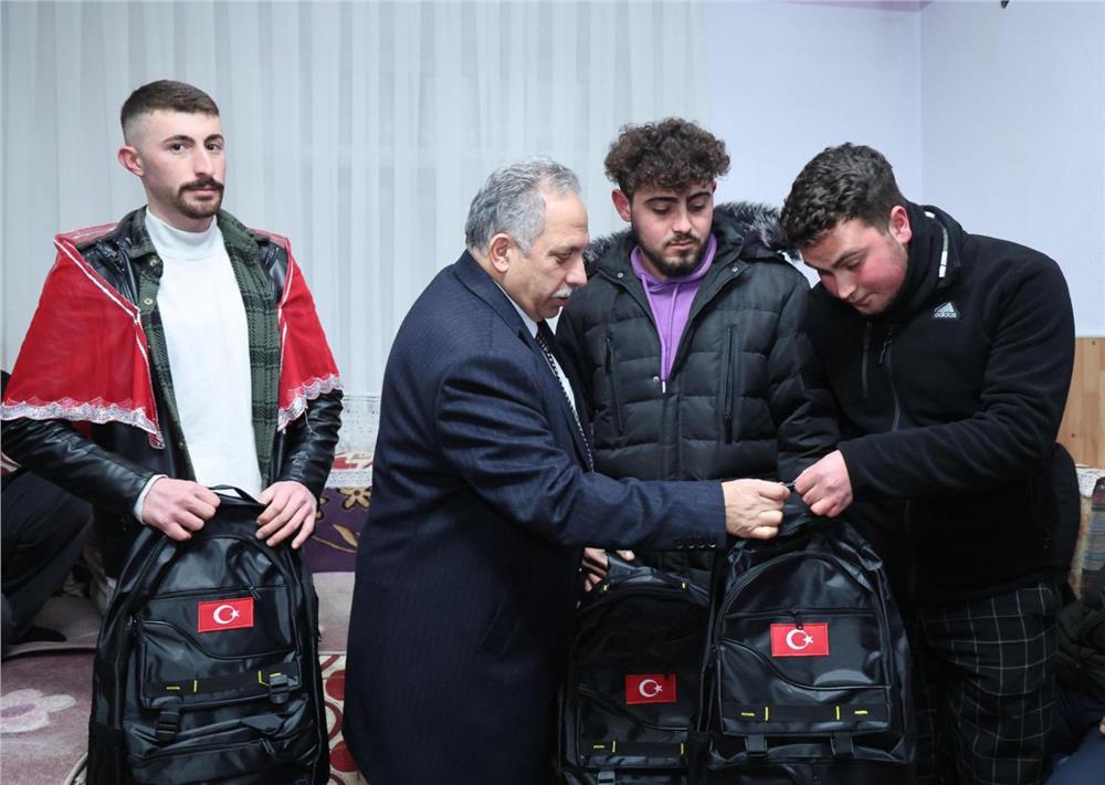 BAŞKAN YALÇIN KINALI KUZULARLA