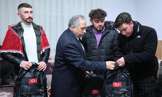 BAŞKAN YALÇIN KINALI KUZULARLA