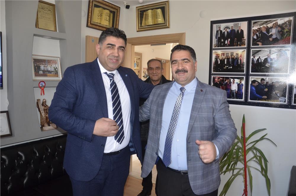 Kadir Türkmen’den Meyve Sebzeciler ve Pazarcılar Odası